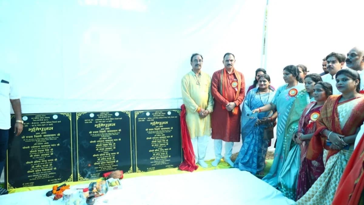मनेन्द्रगढ़ नगर विकास को मिली नई रफ्तार: स्वास्थ्य मंत्री श्याम बिहारी जायसवाल ने 4.89 करोड़ रुपये के 62 विकास कार्यों का किया भूमिपूजन