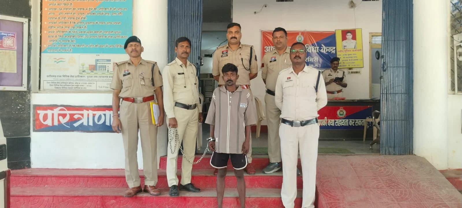 चिरमिरी में चोरी का खुलासा: आरोपी गिरफ्तार, चोरी का सामान और वारदात में प्रयुक्त सब्बल बरामद
