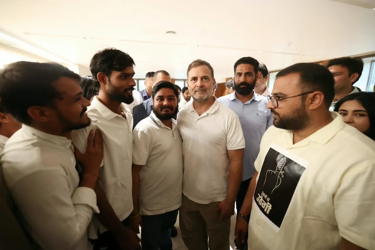 राहुल गांधी की बैठक में गूंजा छत्तीसगढ़ के छात्रों का मुद्दा, NSUI प्रदेश अध्यक्ष नीरज पांडेय ने रखी समस्याएं