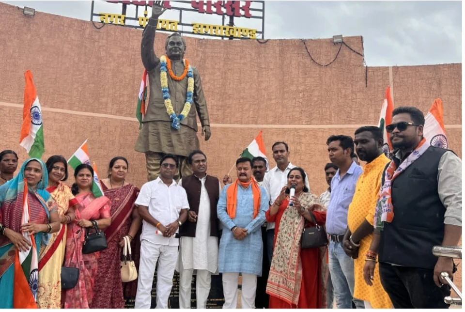 हसदेव मंडल में निकली भव्य तिरंगा यात्रा, बाइक रैली से देशभक्ति के रंग में रंगा नगर (1/2)