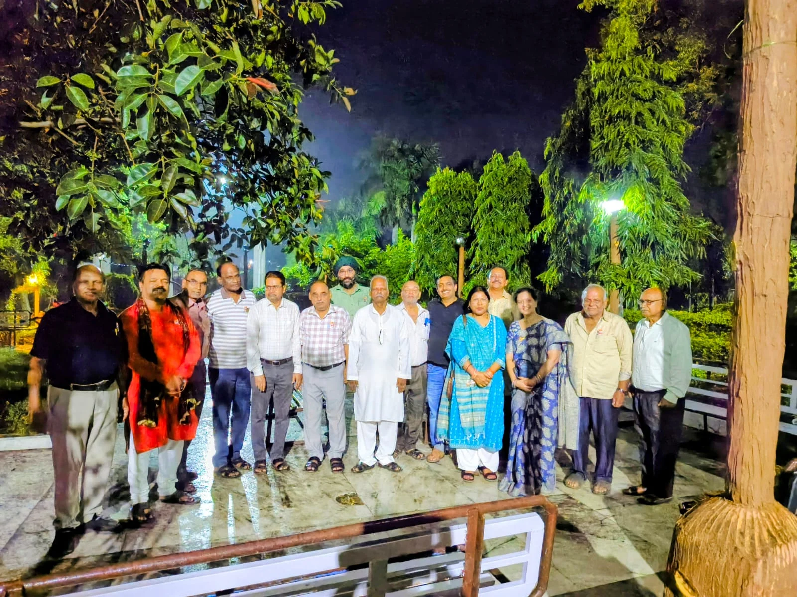 विकास के नए क्षितिज में हिंदी पर मंथन, कवियों की रचनाओं ने बांधा समां (2)