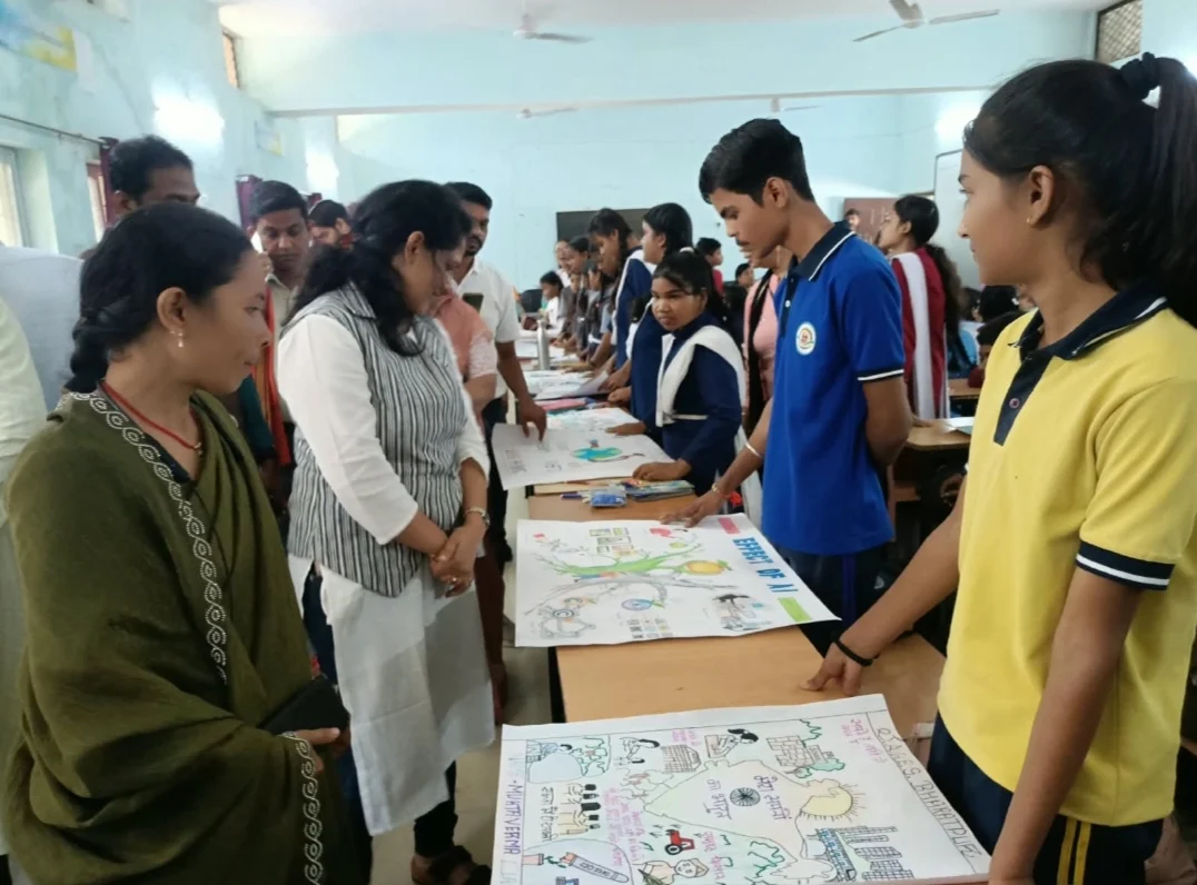 सेवा संकल्प अभियान में विद्यार्थियों ने दिखाई प्रतिभा, चित्रकला-भाषण प्रतियोगिता में प्रभावी प्रदर्शन (2)