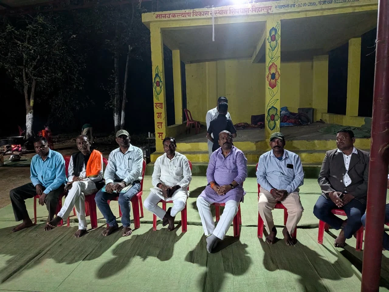 शिवधारा बिहारपुर में 19वें वर्ष भी गूंज रहे मां भगवती के जयकारे, नवरात्रि पर उमड़ रही श्रद्धालुओं की आस्था (2)